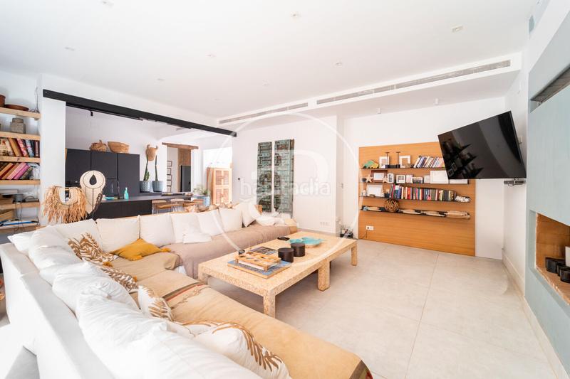 Foto 4bed3f6f-5995-434b-bc4f-9d329fcaec34. Haus mit heizung in Paichi Moraira