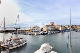 Etagenwohnung in Port Saplaya. Piso en venta en port saplaya