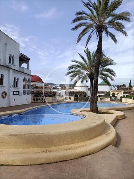 Foto f0d74c0f-b83d-44f3-bd2b-56e2b94a6d38. Affitto casa con riscaldamento parcheggio piscina in Dénia