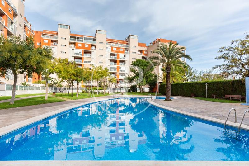 Foto 79937585-44f1-4524-8b85-e79107c4e023. Affitto appartamento con riscaldamento parcheggio piscina in Paterna