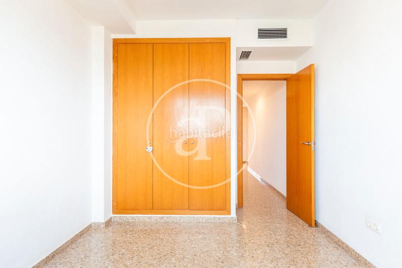 Foto 3ff783a0-daf4-40c1-9d25-9d8f08d94d68. Rent flat with heating parking pool in Valterna Paterna