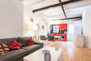 Location Appartement  Carrer de sant pere mitjà. Piso en alquiler en el born