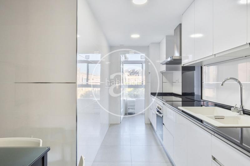 Foto 51b94920-c75e-4967-bfde-f60eb37c4de5. Location appartement avec chauffage parking dans Barrio de Campanar Valencia