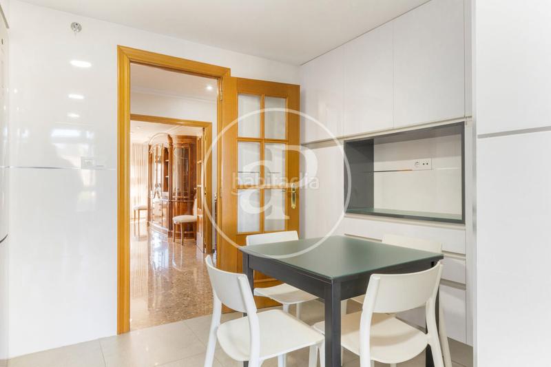 Foto f1bb3a43-89bc-4442-bb08-cf0a329b5b94. Location appartement avec chauffage parking dans Barrio de Campanar Valencia