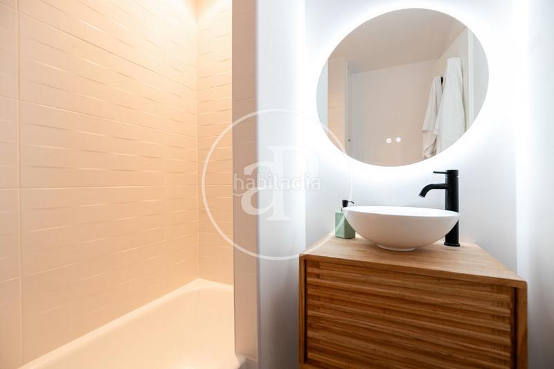 Foto 221af4a5-bc96-4413-ac8a-07f5da812070. Casa con riscaldamento parcheggio piscina in La Miranda Esplugues de Llobregat