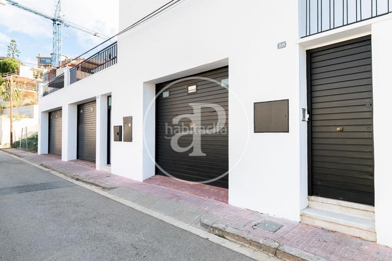 Foto 612b62ae-72f1-44ab-a753-a4f011666606. Casa con riscaldamento parcheggio piscina in La Miranda Esplugues de Llobregat