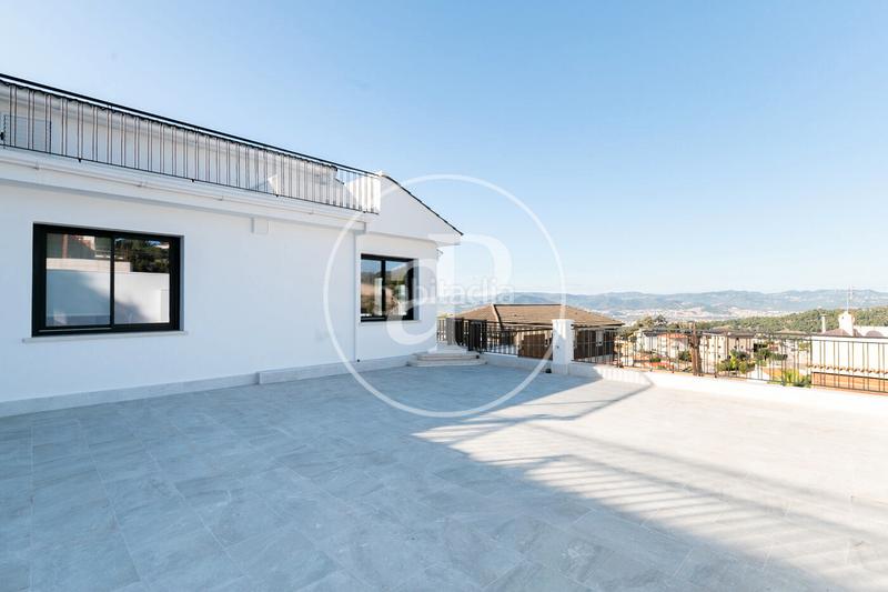 Foto a5179235-62f3-4229-86a0-c9f4fb711b3d. Casa con riscaldamento parcheggio piscina in La Miranda Esplugues de Llobregat