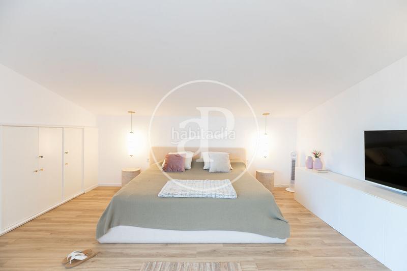 Foto b528d20e-2685-4c30-9aa8-23dbf795fd4c. Casa con riscaldamento parcheggio piscina in La Miranda Esplugues de Llobregat