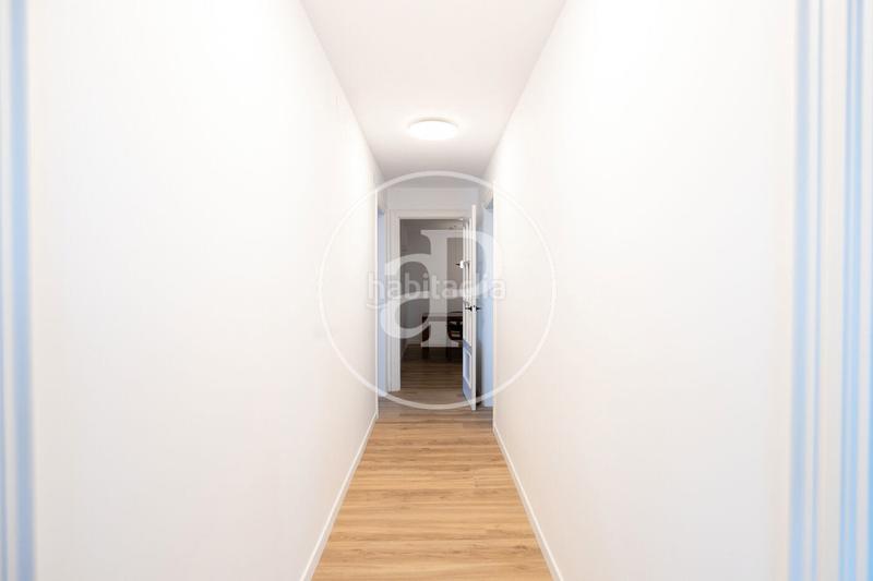 Foto e3825c12-0e9c-4d6e-81b3-8ef839c24fa4. Casa con riscaldamento parcheggio piscina in La Miranda Esplugues de Llobregat