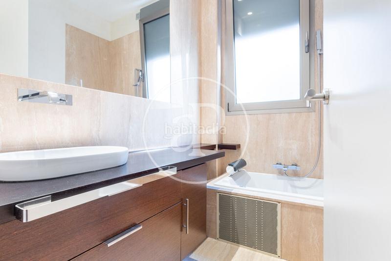 Foto 5ffad76c-1e2a-452f-b70b-d2a374db2e45. Affitto appartamento in Sant Francesc Valencia