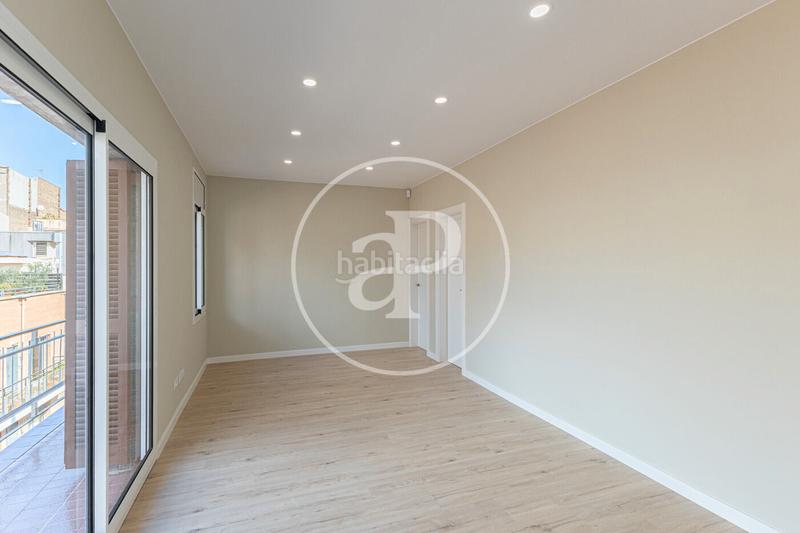 Foto 7c447490-7d68-427c-8f4c-ad445c1062f4. Piso  en venta en Sants en Sants Barcelona