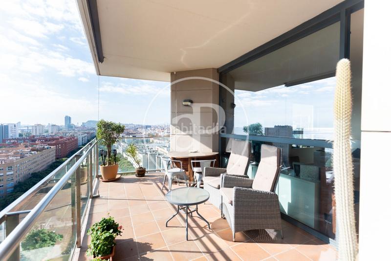 Foto 5f159470-8f94-4158-9f80-e172c0cb54f0. Location appartement avec chauffage parking piscine dans Barcelona