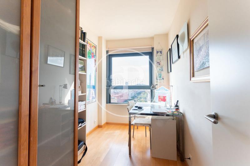 Foto d31fde60-a81a-4e84-8d68-33d26f593113. Location appartement avec chauffage parking piscine dans Barcelona