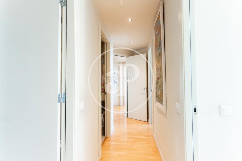 Foto 355b87e7-b435-4c54-afb5-1b81b9f43f32. Rent flat with heating parking pool in Diagonal Mar i el Front Marítim del Poblenou Barcelona