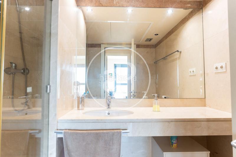 Foto f32ae0b3-0469-47cb-b098-3edbb8d94607. Rent flat with heating parking pool in Diagonal Mar i el Front Marítim del Poblenou Barcelona