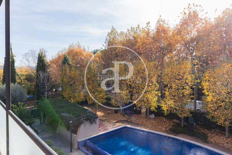 Foto f3fd2e68-f8d2-49e1-a5b9-3acf17503f0a. Affitto appartamento con riscaldamento parcheggio piscina in Sant Cugat del Vallès
