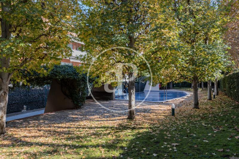 Foto a6ed1f90-ea65-4c16-9018-650ab89971f1. Lloguer pis amb calefacció aparcament piscina a Parc Central Sant Cugat del Vallès