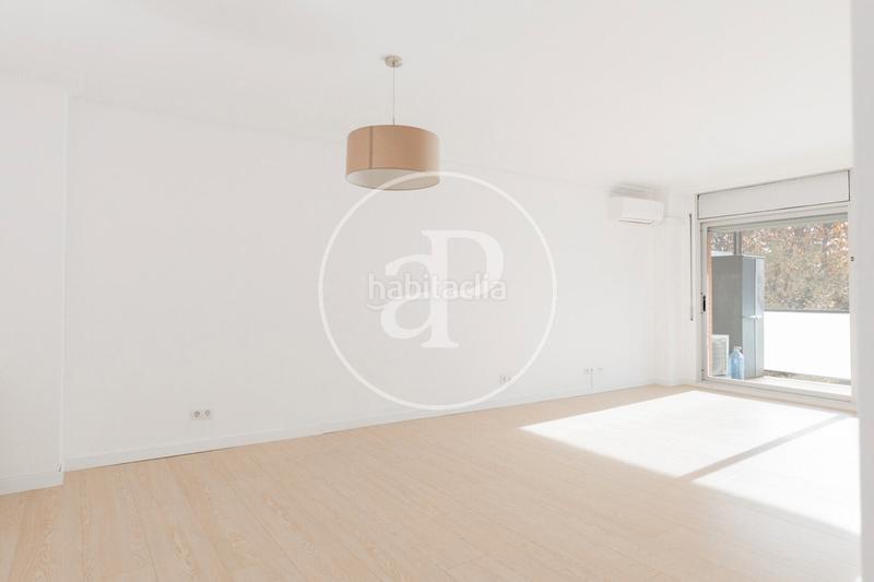 Foto 9ca250b8-2e2a-438c-8db9-6f6089c9dfe3. Location appartement avec chauffage parking piscine dans Sant Cugat del Vallès