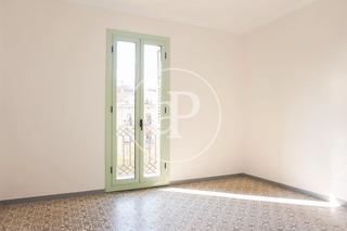 Piso  Rda. de sant antoni. Piso en venta en ronda sant antoni