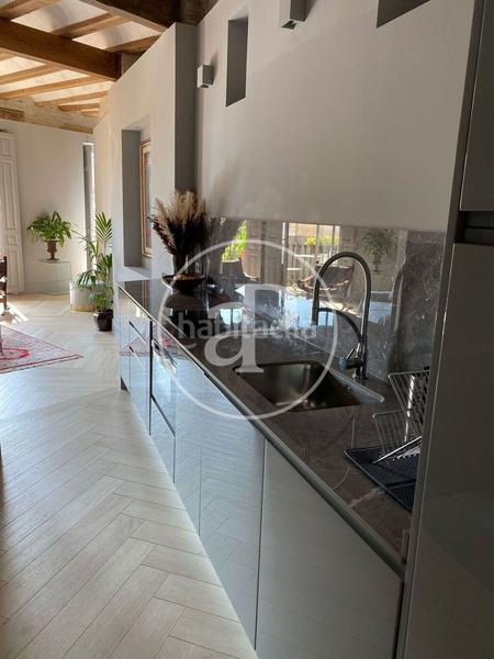 Foto 2bf2d50e-47a2-40d3-8640-4a1bfdf102f2. Location appartement avec chauffage dans El Carme Valencia