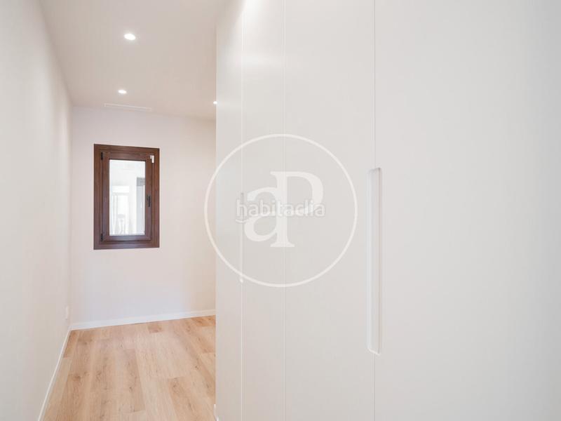 Foto 2f69b3d1-2522-460f-a174-52444cb7cc96. Pis amb calefacció a Raval Barcelona