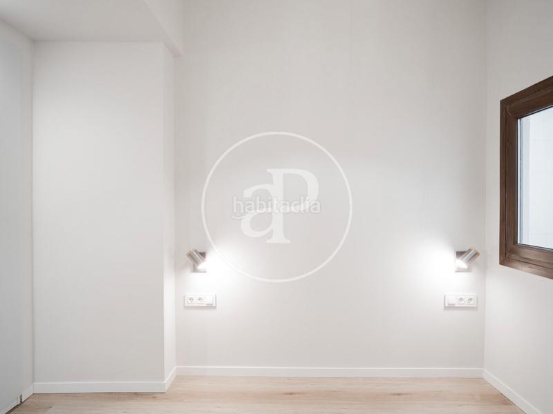 Foto 46421f65-53f2-4ffc-9568-4ffa722aec1d. Pis amb calefacció a Raval Barcelona