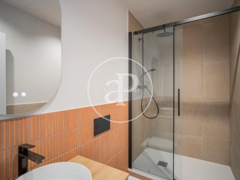 Foto e97a5941-6ff4-411c-a665-abe1ef513a88. Pis amb calefacció a Raval Barcelona