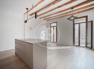 Flat  Carrer de l'hospital. Piso en venta en el raval