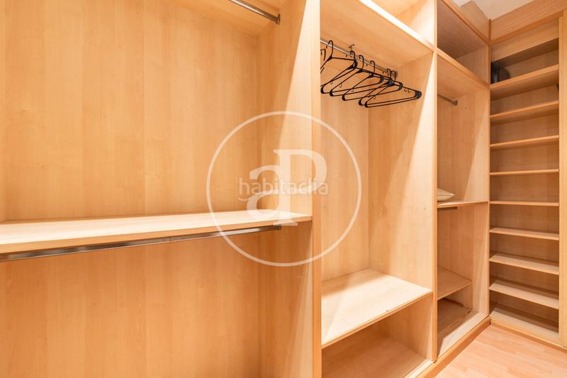 Foto c73f977f-badd-47e7-8107-945bd48b5e18. Rent flat with heating in El Mercat Valencia