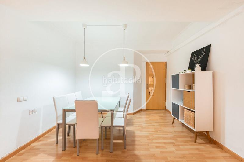 Foto f517d599-d98c-469b-88f5-adbe2f328aaa. Rent flat with heating in El Mercat Valencia