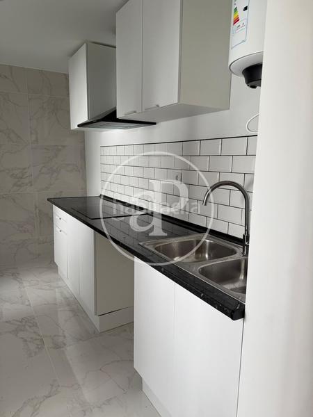 Foto b6902e85-77ce-4cb8-b5e6-2c50b75ade35. Appartamento con riscaldamento in Avenida de Abril-9 de Octubre Sagunt