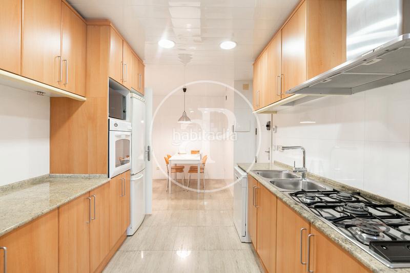 Foto 00cf094a-7c3d-47c8-bdfd-c653c94b25b5. Appartamento con riscaldamento parcheggio in Pedralbes Barcelona