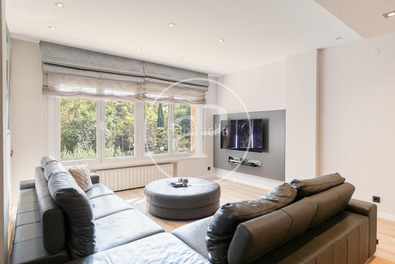 Foto 71311568-1f2a-4456-b52b-88acef216913. Appartamento con riscaldamento parcheggio in Pedralbes Barcelona