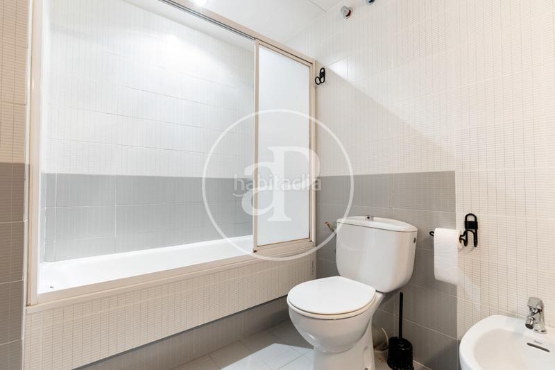 Foto 1f806192-0dee-4f1a-8c4e-99e16d9d6859. Flat with heating parking in Centre Sabadell