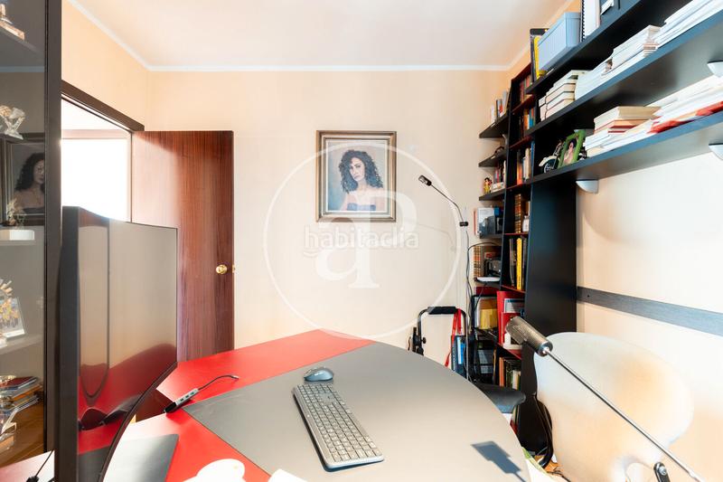 Foto 920810be-e81e-45af-af9b-a1645a72f66d. Flat with heating parking in Centre Sabadell