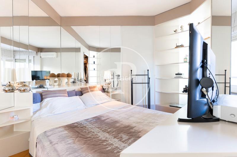 Foto c145bb65-3729-4a9c-a0de-523607941019. Flat with heating parking in Centre Sabadell