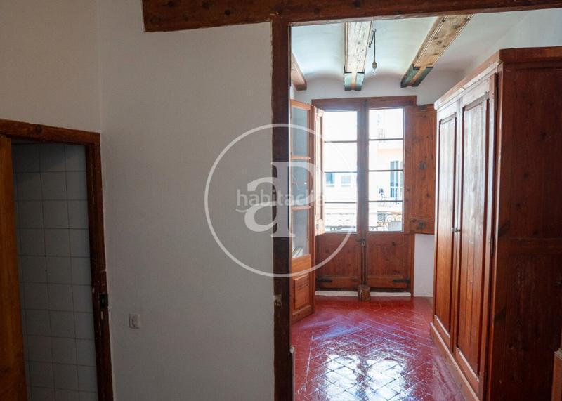 Foto f97573cb-6ab0-40b6-b356-79e96606fe28. Appartamento con riscaldamento in Gòtic Barcelona