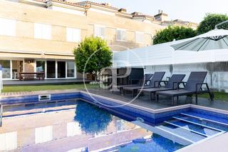 Location Maison jumelée  Carrer extremadura. Casa en alquiler en sant quirze del vàlles