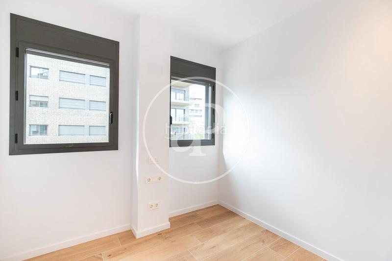 Foto 93bd4a2c-0b3f-4f0d-9a51-a237c00b5ef7. Miete etagenwohnung mit heizung parking pool in Finestrelles Esplugues de Llobregat