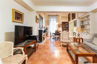 Maison jumelée à Casas Verdes - Ermita. Casa independiente en venta en el centro de godella, zona ermita