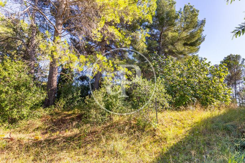 Foto d9c4381c-f230-49bd-801a-b63a7cffeb87. Terreny residencial a Bellaterra