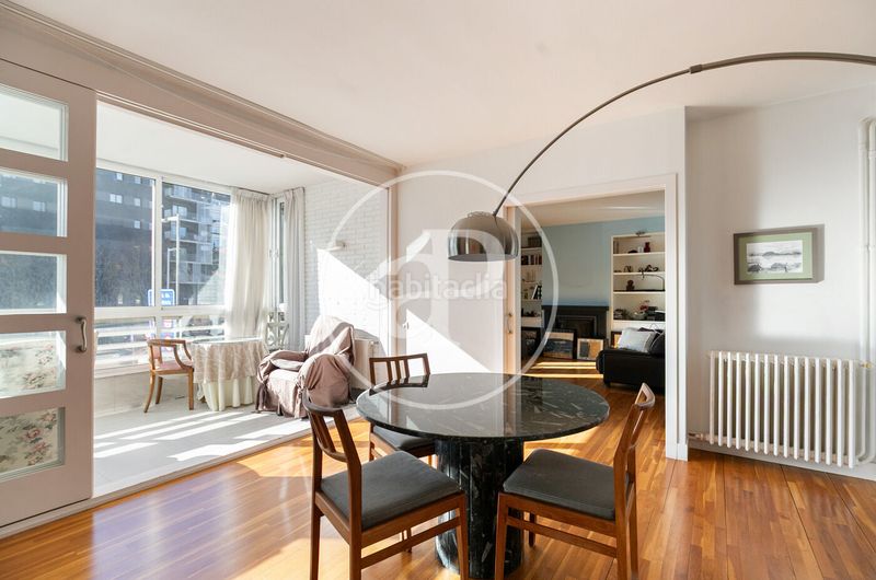 Foto 7be02978-c59f-4dba-9e50-43392f149f14. Pis amb calefacció aparcament a Sant Gervasi - Galvany Barcelona