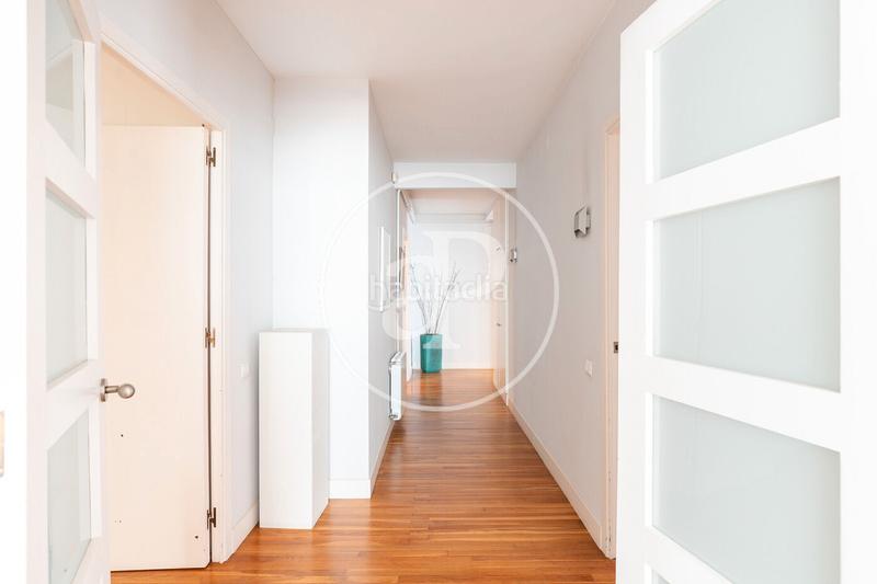 Foto b947c5bc-9626-4113-a658-7ab82c5f6a46. Pis amb calefacció aparcament a Sant Gervasi - Galvany Barcelona