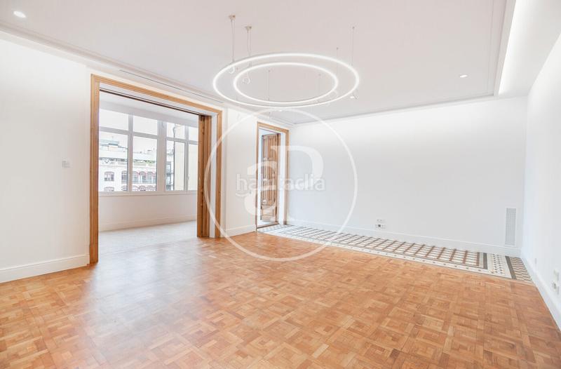 Foto 3065a980-807f-4bba-aee9-6d682d001fe5. Lloguer pis amb calefacció a Dreta de l´Eixample Barcelona