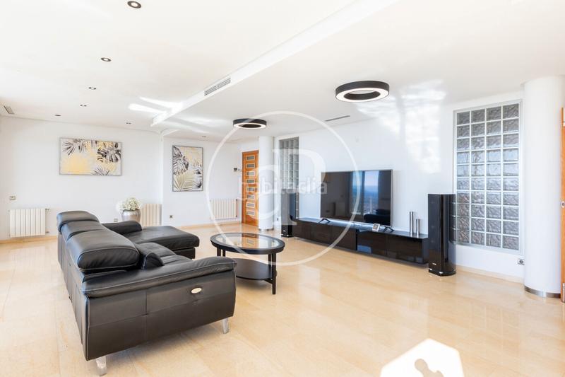 Foto 14a72d49-db8b-40e8-bdea-1ceba9687a1f. Maison avec chauffage parking piscine dans Cumbres de Calicanto Torrent