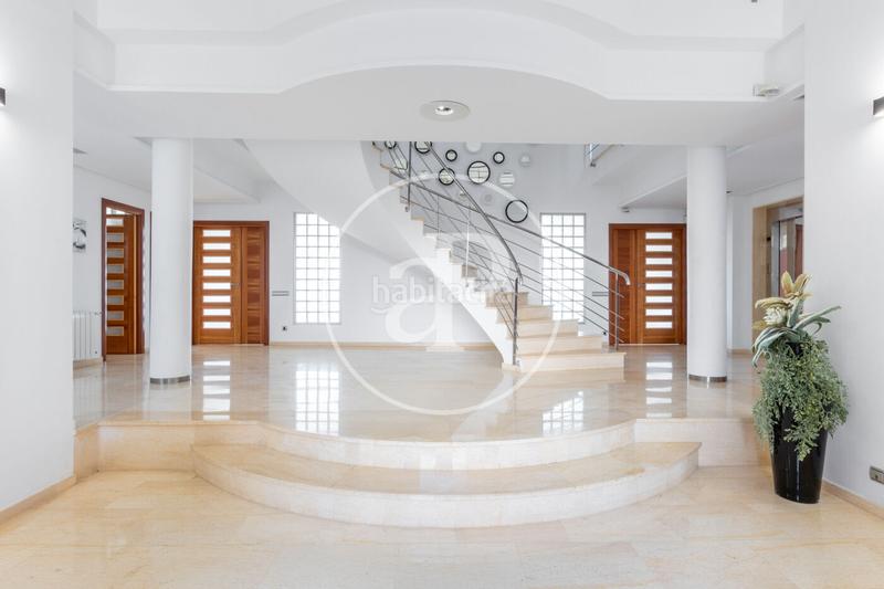 Foto 6d3d7e6e-c2da-41b0-a6aa-486e2115eec7. Maison avec chauffage parking piscine dans Cumbres de Calicanto Torrent