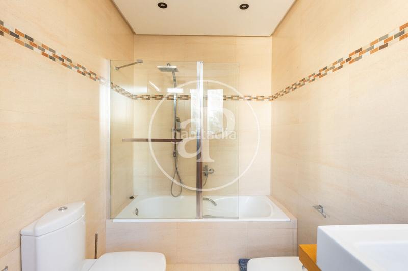 Foto 744c24c7-bf8b-4047-bbe8-f8d5dd247cdc. Maison avec chauffage parking piscine dans Cumbres de Calicanto Torrent