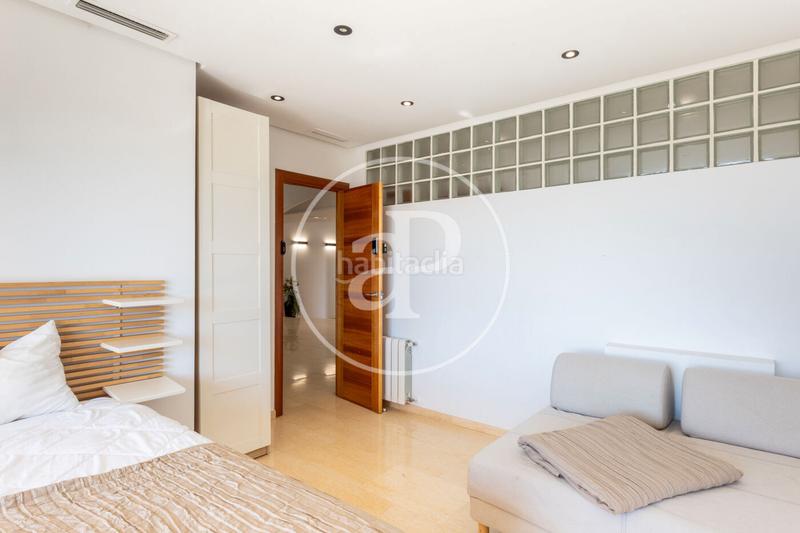 Foto 800e1f9b-64b7-49a9-8775-a5b93c995d2e. Maison avec chauffage parking piscine dans Cumbres de Calicanto Torrent