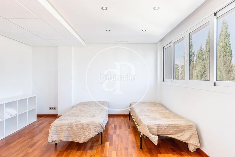 Foto 85ccd3f9-94c5-401f-a742-fb88ef815c01. Maison avec chauffage parking piscine dans Cumbres de Calicanto Torrent