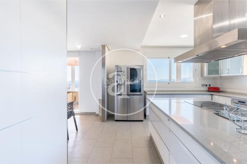 Foto 938f9181-ed5a-4376-836e-95eea0f79451. Maison avec chauffage parking piscine dans Cumbres de Calicanto Torrent